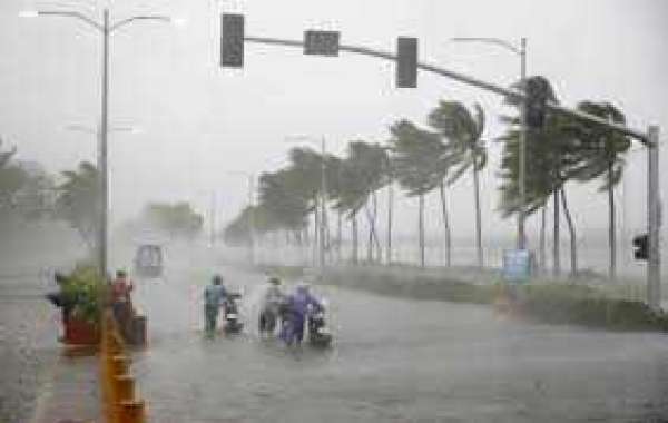 Смертельный тайфун-ураган Мангхут сентябрь 2018 сейчас - последние новости на сегодня