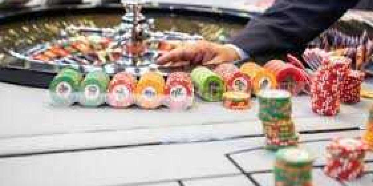 How to play slots online